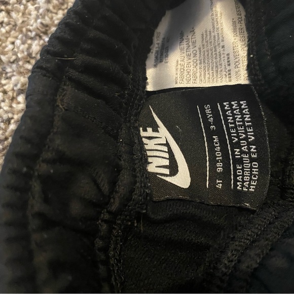 Nike bundle. Boys Size 4T. - Picture 4 of 8